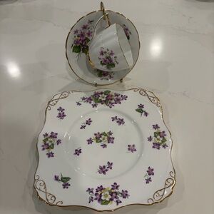 Windsor/Tuscon China violet Floral Tea Set with Gold Trim England